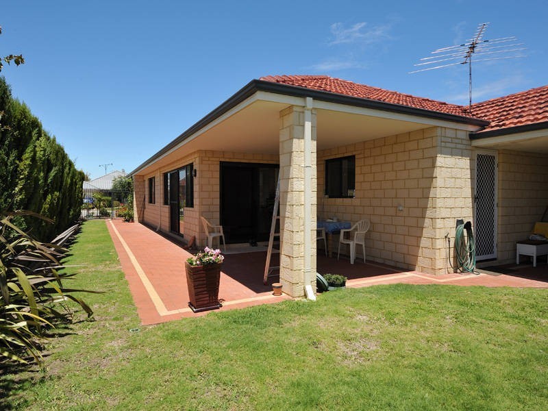 104 Fisher Street, Rockingham WA 6168
