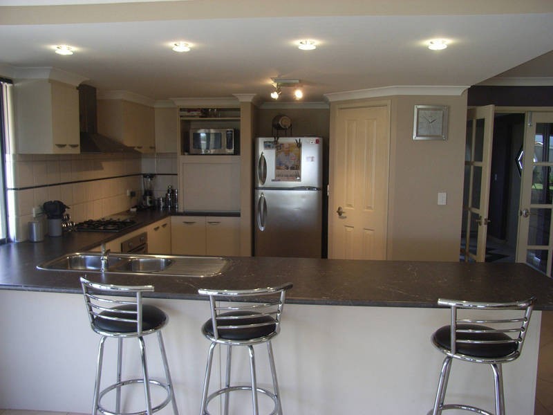 16 Coniston Bend, Waikiki WA 6169