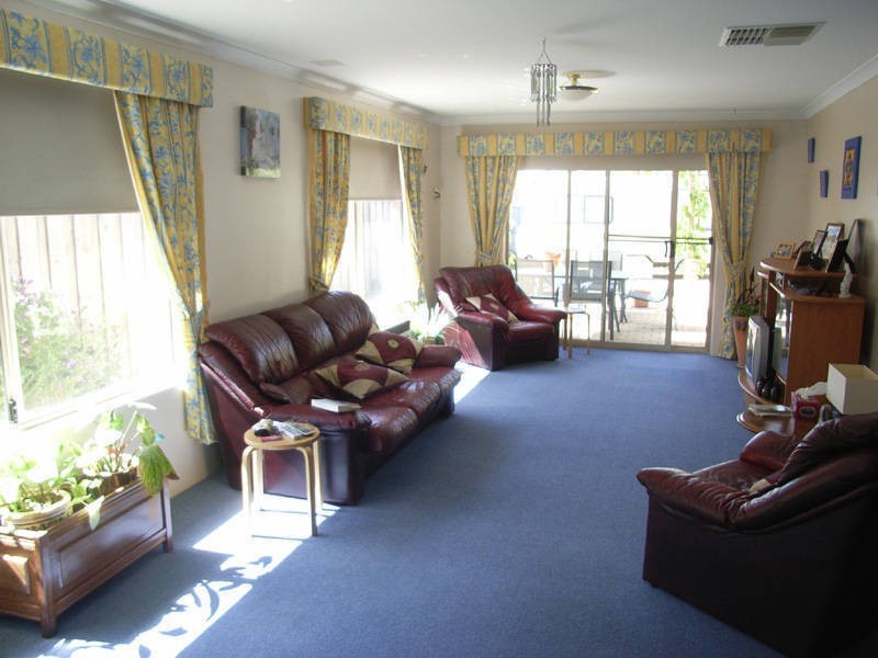 26 Rees Crescent, Rockingham WA 6168