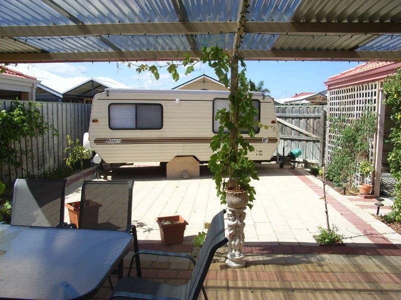 26 Rees Crescent, Rockingham WA 6168