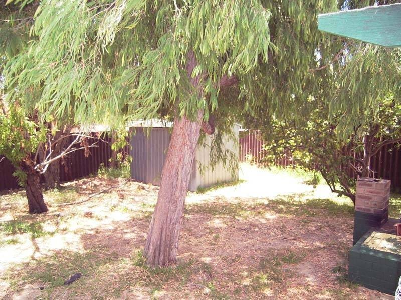 2 Solquest Way, Cooloongup WA 6168
