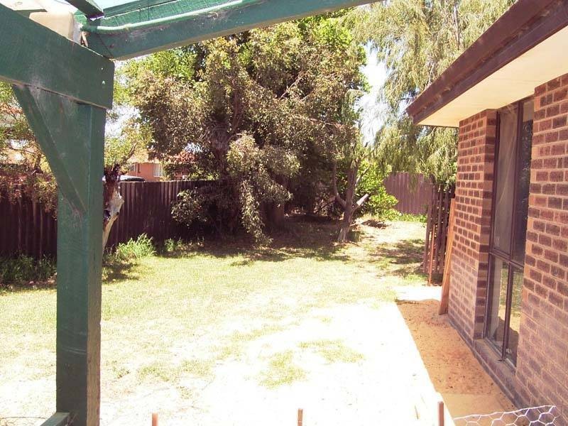 2 Solquest Way, Cooloongup WA 6168
