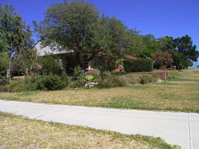 24 Smythe Street, Rockingham WA 6168