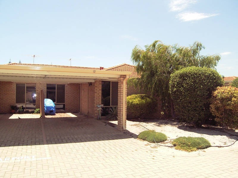 12/96 Simpson Avenue, Rockingham WA 6168