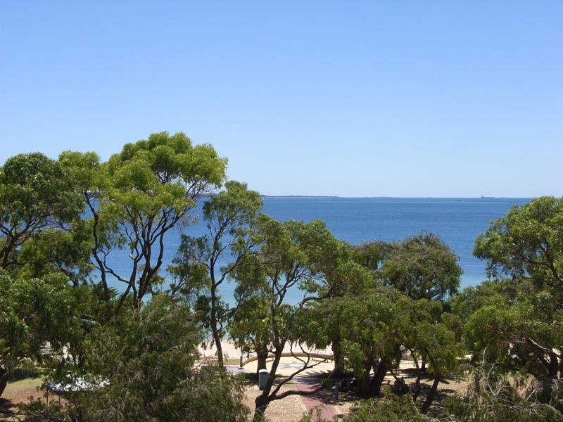 26/17-21 Rockingham Beach Road, Rockingham WA 6168