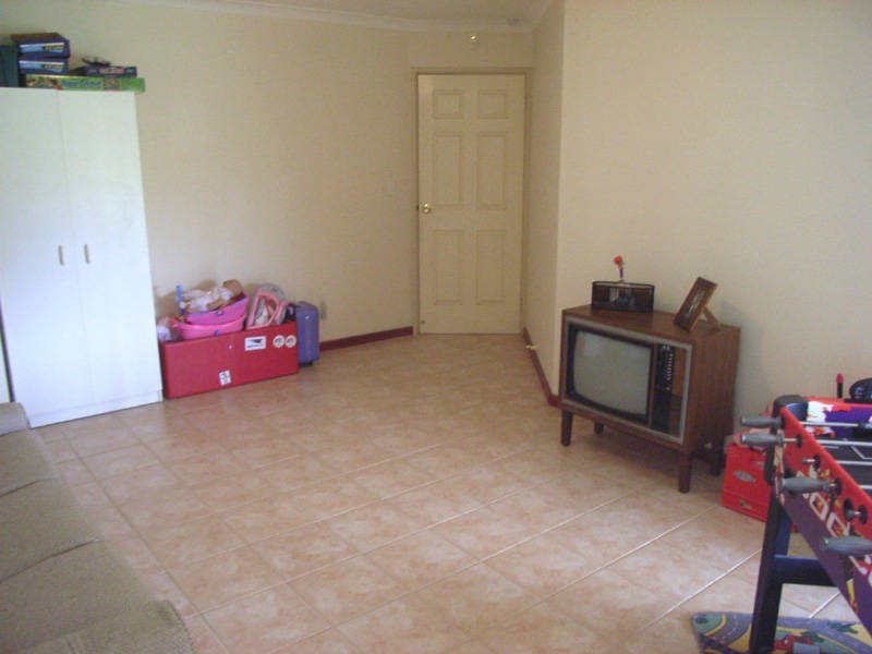 23 Hawker Street, Safety Bay WA 6169