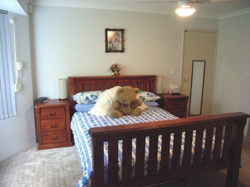 23 Hawker Street, Safety Bay WA 6169