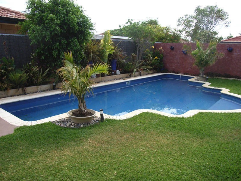 17 St Cloud Way, Port Kennedy WA 6172