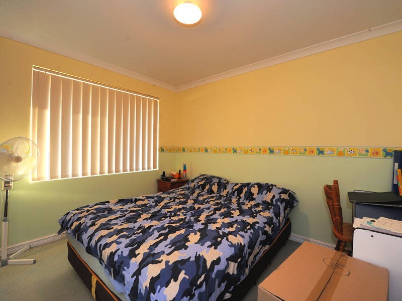 2 Araluen Crescent, Bertram WA 6167