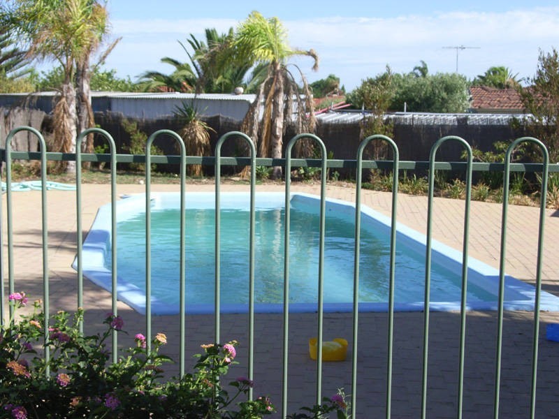 12 Ryde Close, Warnbro WA 6169