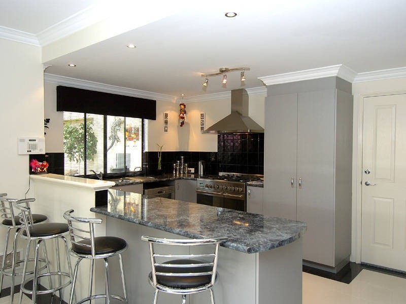 27 Three Bears Loop, Secret Harbour WA 6173