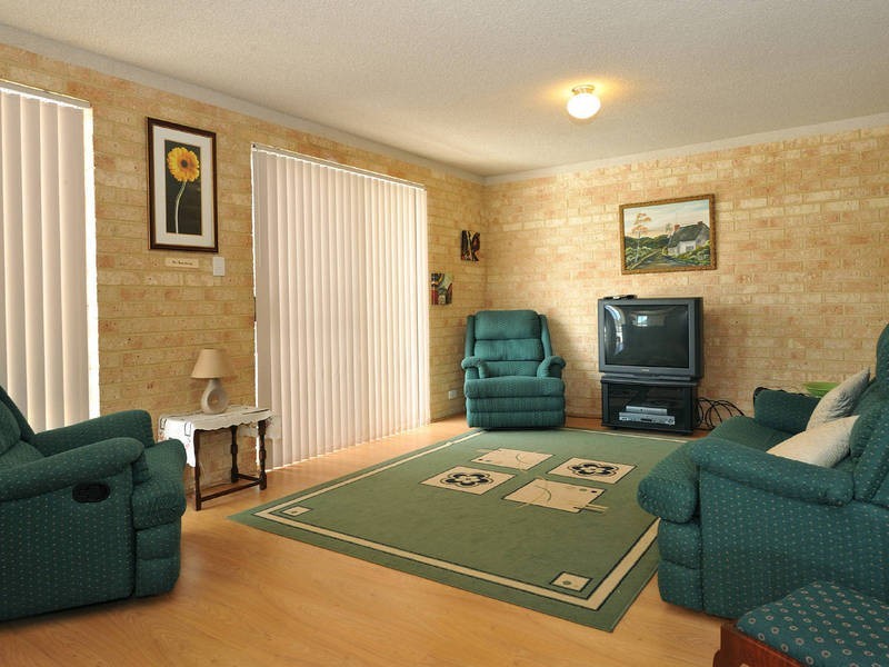 2A Fletcher Street, Rockingham WA 6168
