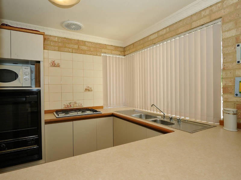 2A Fletcher Street, Rockingham WA 6168