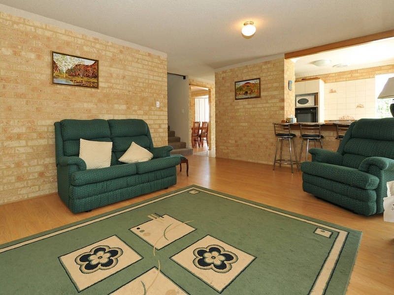 2A Fletcher Street, Rockingham WA 6168