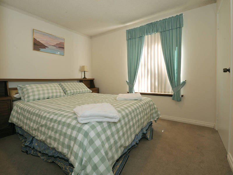 2A Fletcher Street, Rockingham WA 6168