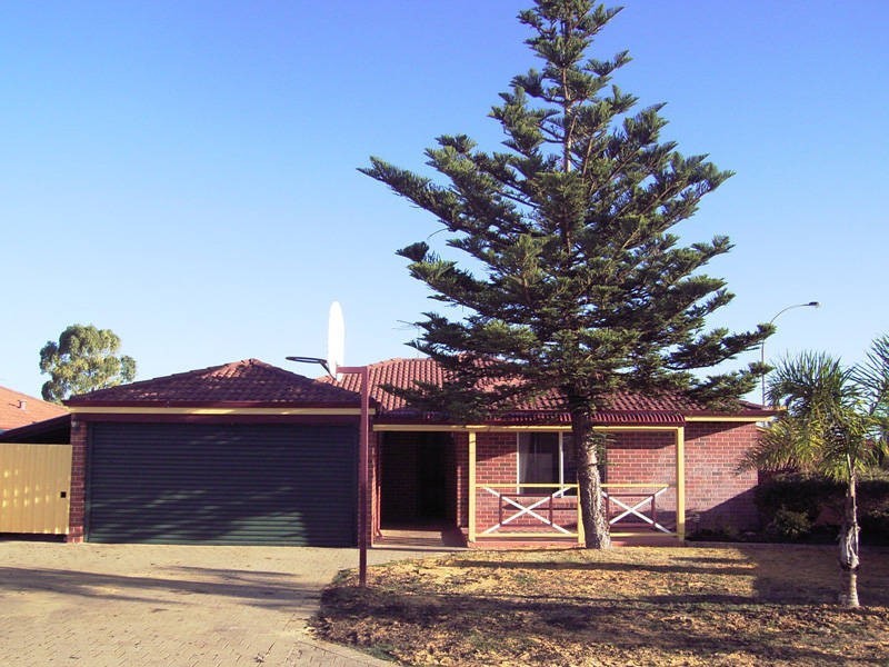 8 Mayflower Close, Port Kennedy WA 6172