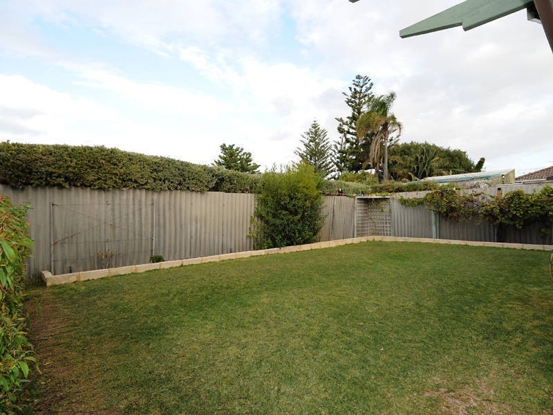 75 Fendam Street, Warnbro WA 6169