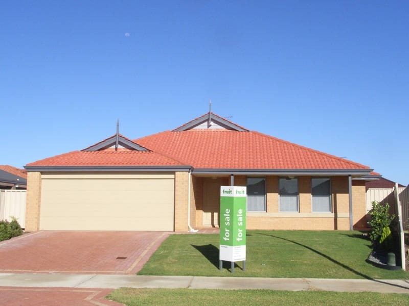 14 Ambleside Parade, Waikiki WA 6169