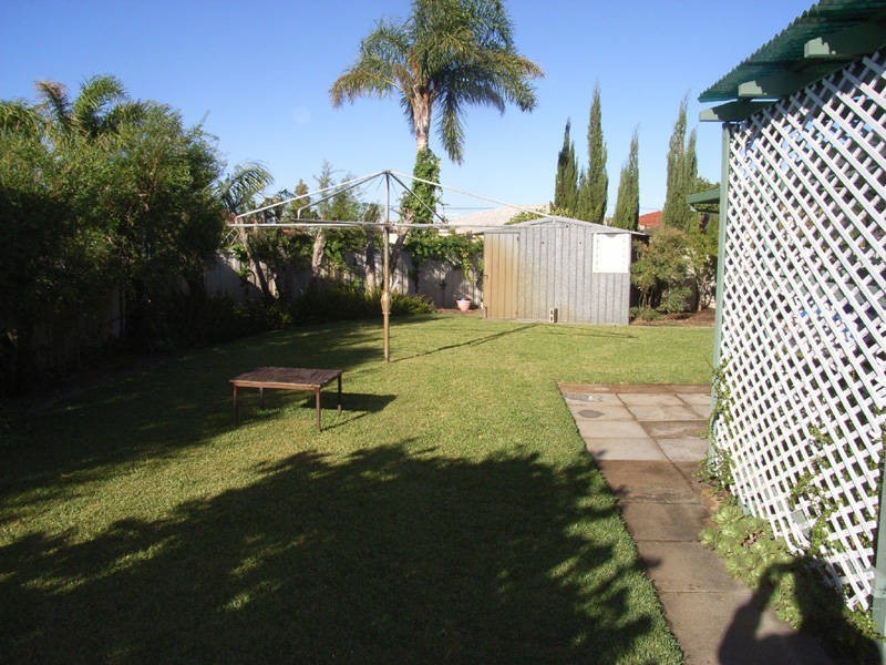 11B Langley Street, Rockingham WA 6168