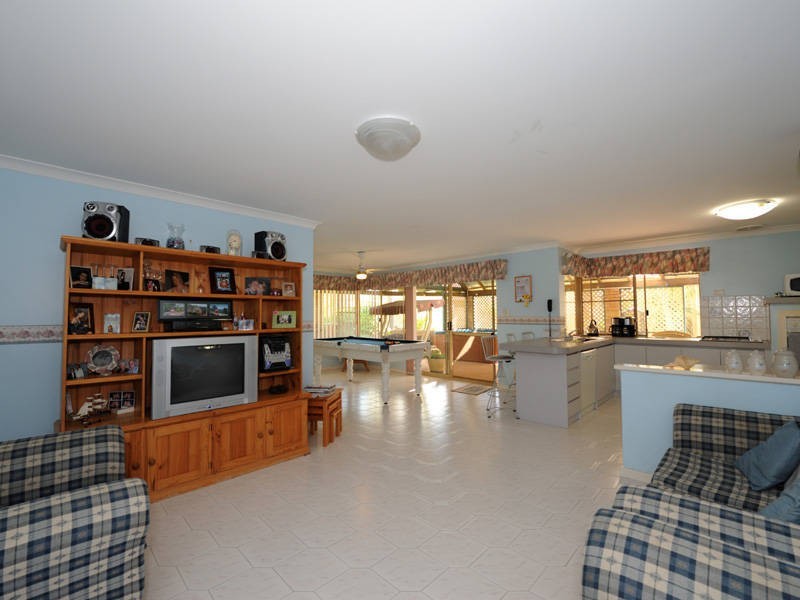 76 Argonaut Avenue, Waikiki WA 6169