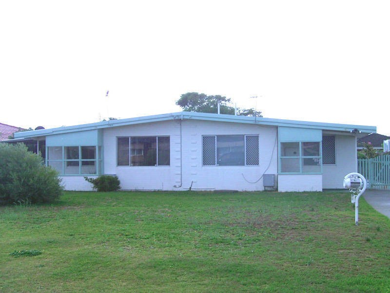 6 Ledgard Street, Rockingham WA 6168