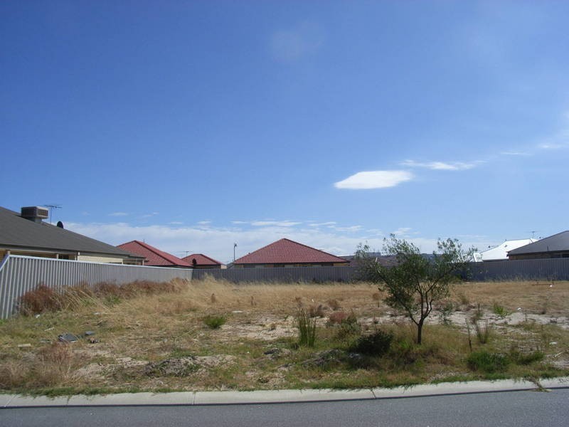 12 Apache Bvd, Rockingham WA 6168
