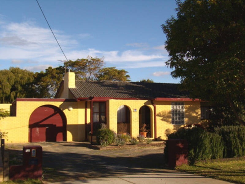 9 Light Street, Shoalwater WA 6169