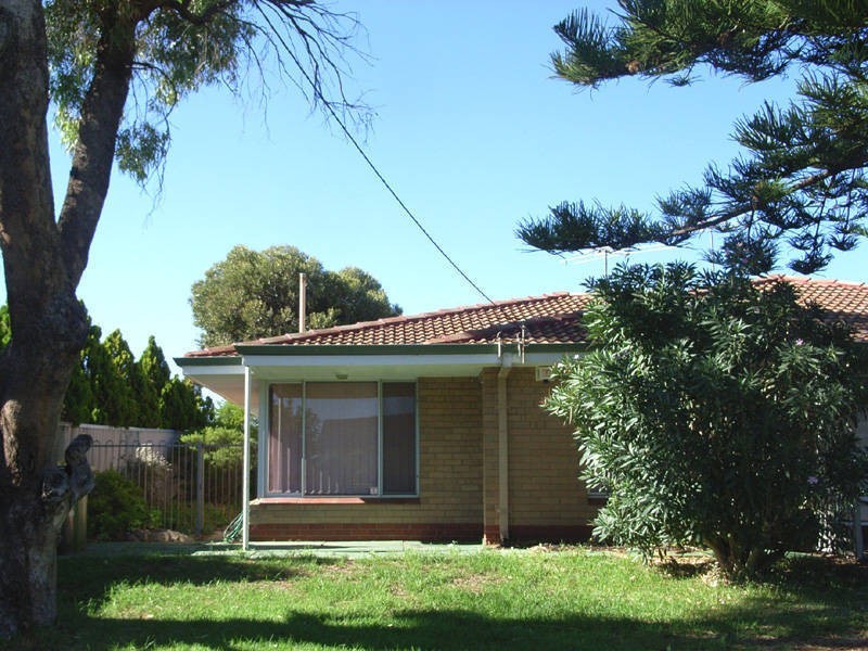 55B Harrison Street, Rockingham WA 6168