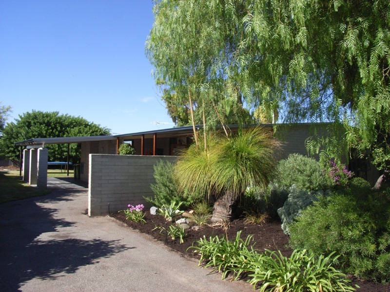 33 Seagate Street, Safety Bay WA 6169