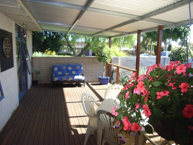 33 Seagate Street, Safety Bay WA 6169