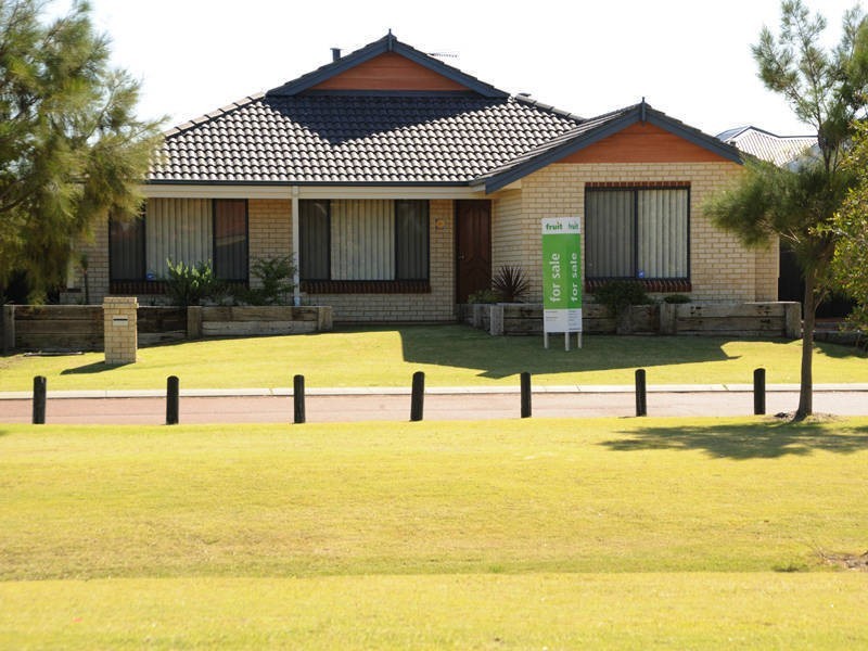 39 Lynch Avenue, Rockingham WA 6168
