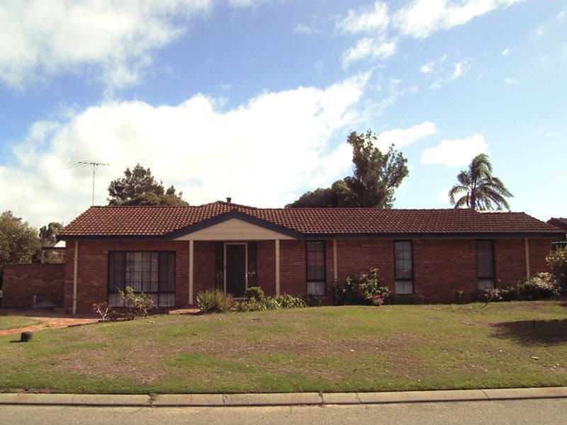 12 Salvador Close, Safety Bay WA 6169