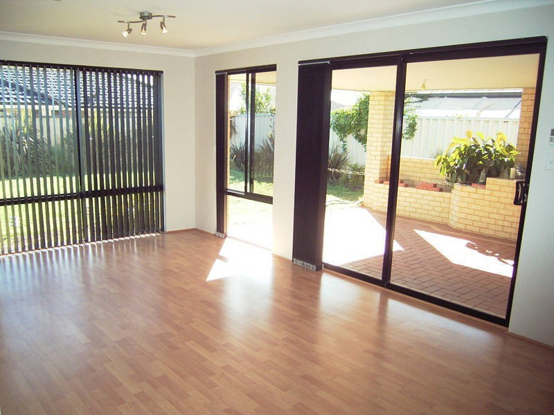 7 Antuka Road, Rockingham WA 6168