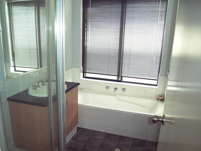 7 Antuka Road, Rockingham WA 6168