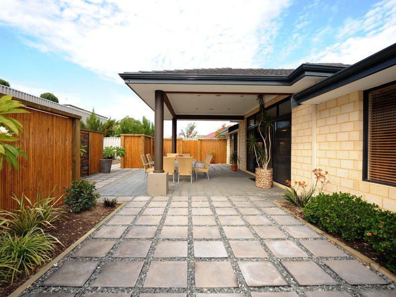 5 Bluestone Parkway, Secret Harbour WA 6173