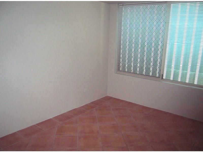 30 Mornington Blvd, Waikiki WA 6169