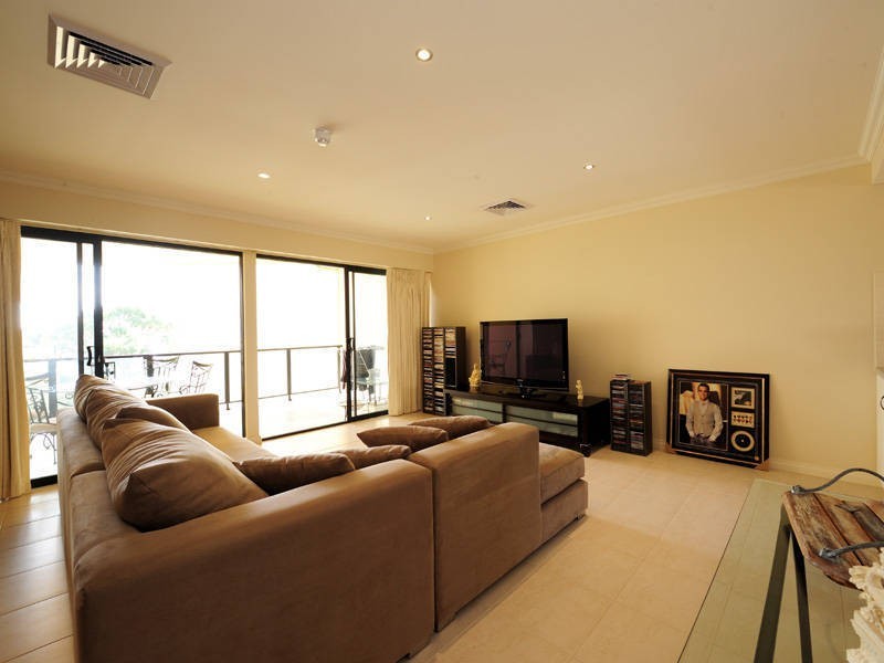 9/59 Rockingham Beach Road, Rockingham WA 6168