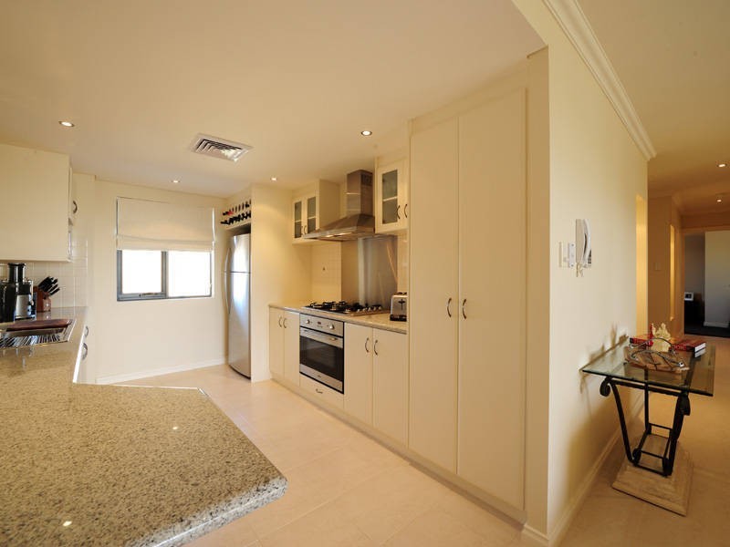 9/59 Rockingham Beach Road, Rockingham WA 6168