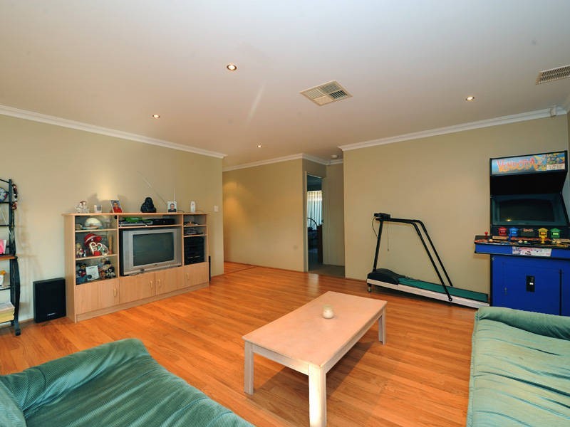 11 Mangart Road, Bertram WA 6167