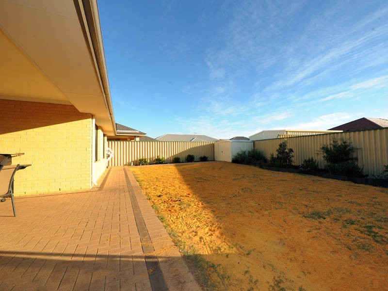 11 Mangart Road, Bertram WA 6167