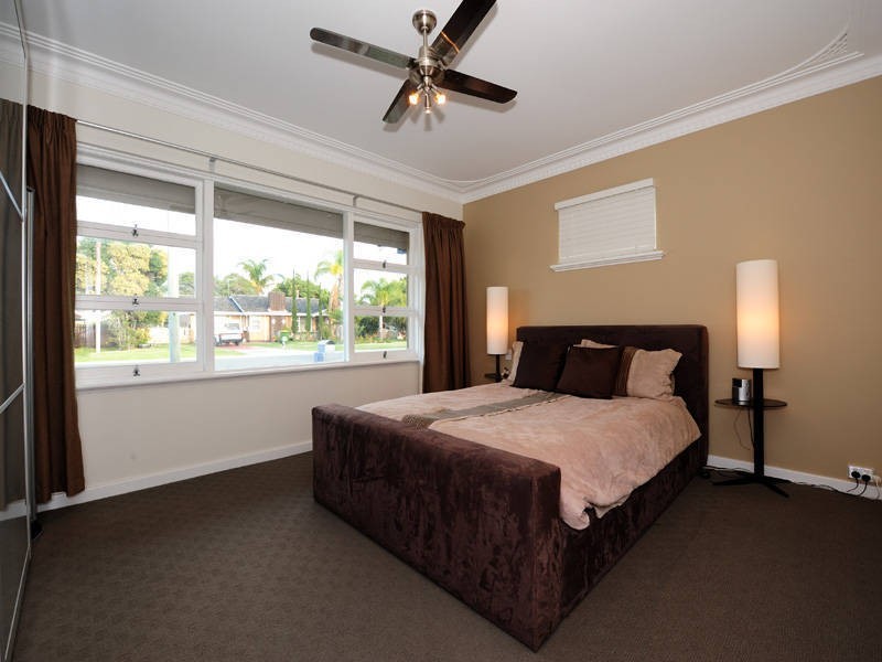 24 Stoner Street, Rockingham WA 6168