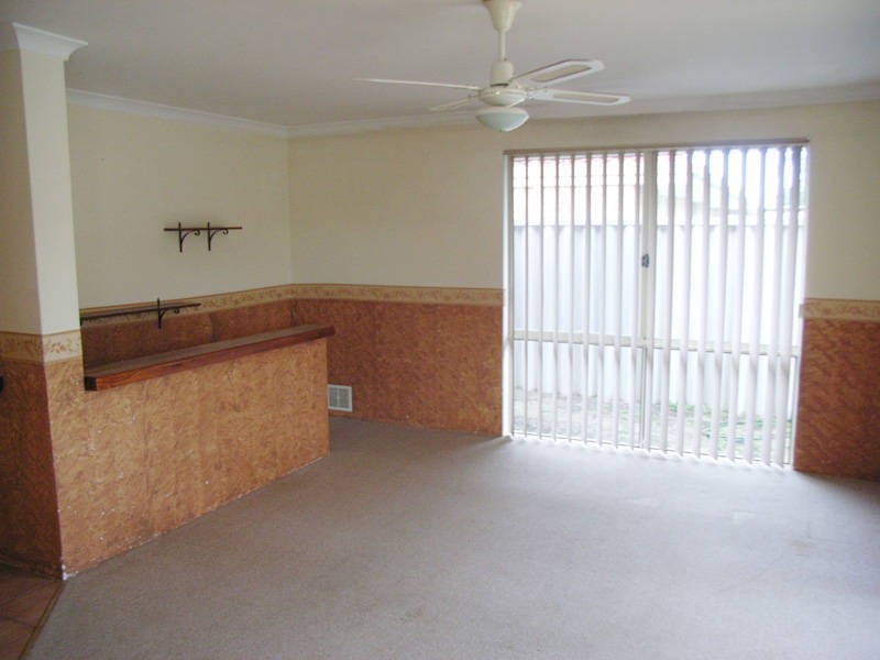 24 Round Hill Drive, Port Kennedy WA 6172