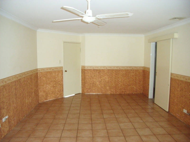 24 Round Hill Drive, Port Kennedy WA 6172