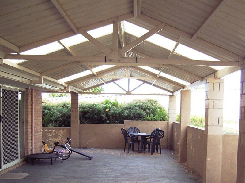 10 Cardinal Gardens, Warnbro WA 6169