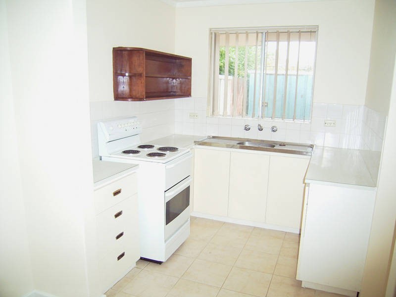 8/61 Frederick St, Shoalwater WA 6169