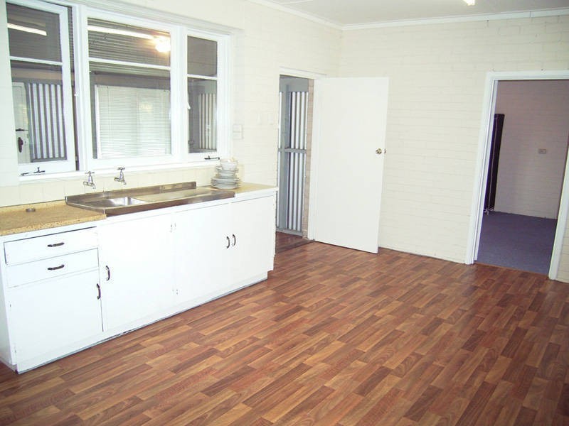 14 Michael Road, Waikiki WA 6169