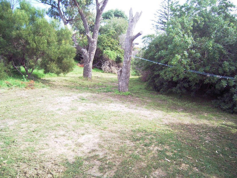 14 Michael Road, Waikiki WA 6169