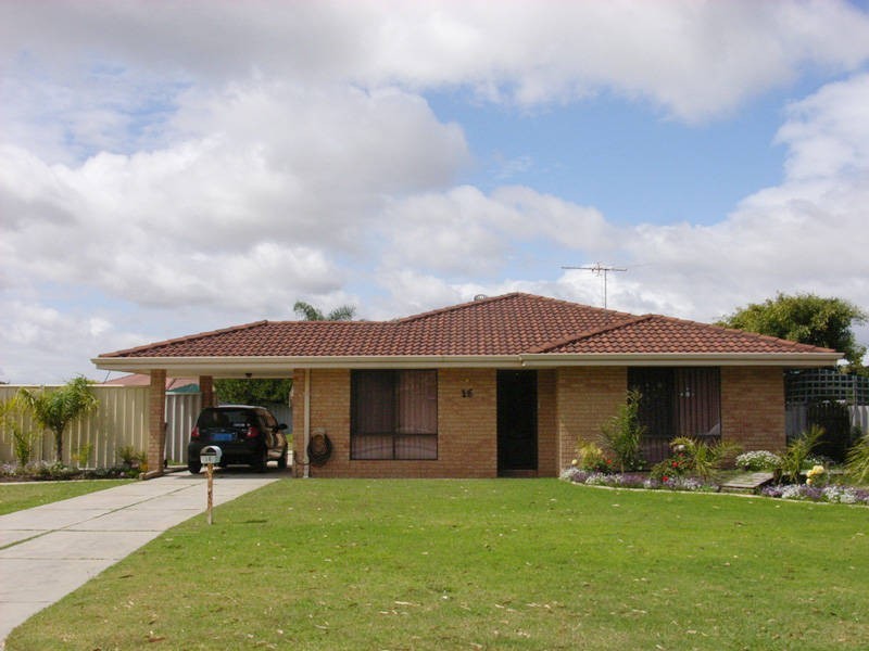 16 Gibb Road, Waikiki WA 6169