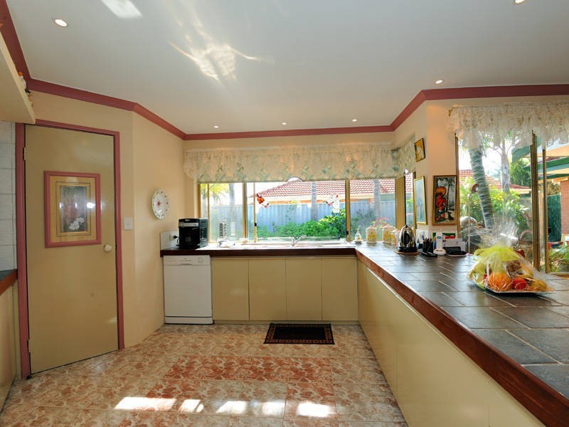 22 Cuthbertson Drive, Cooloongup WA 6168