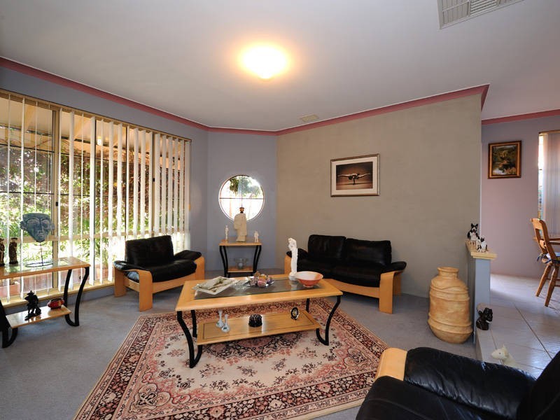 22 Cuthbertson Drive, Cooloongup WA 6168